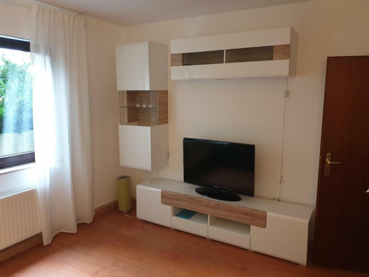 Andinas Ferienwohnung In Ruhiger Lage Direkt Am Wald Wilnsdorf Buitenkant foto