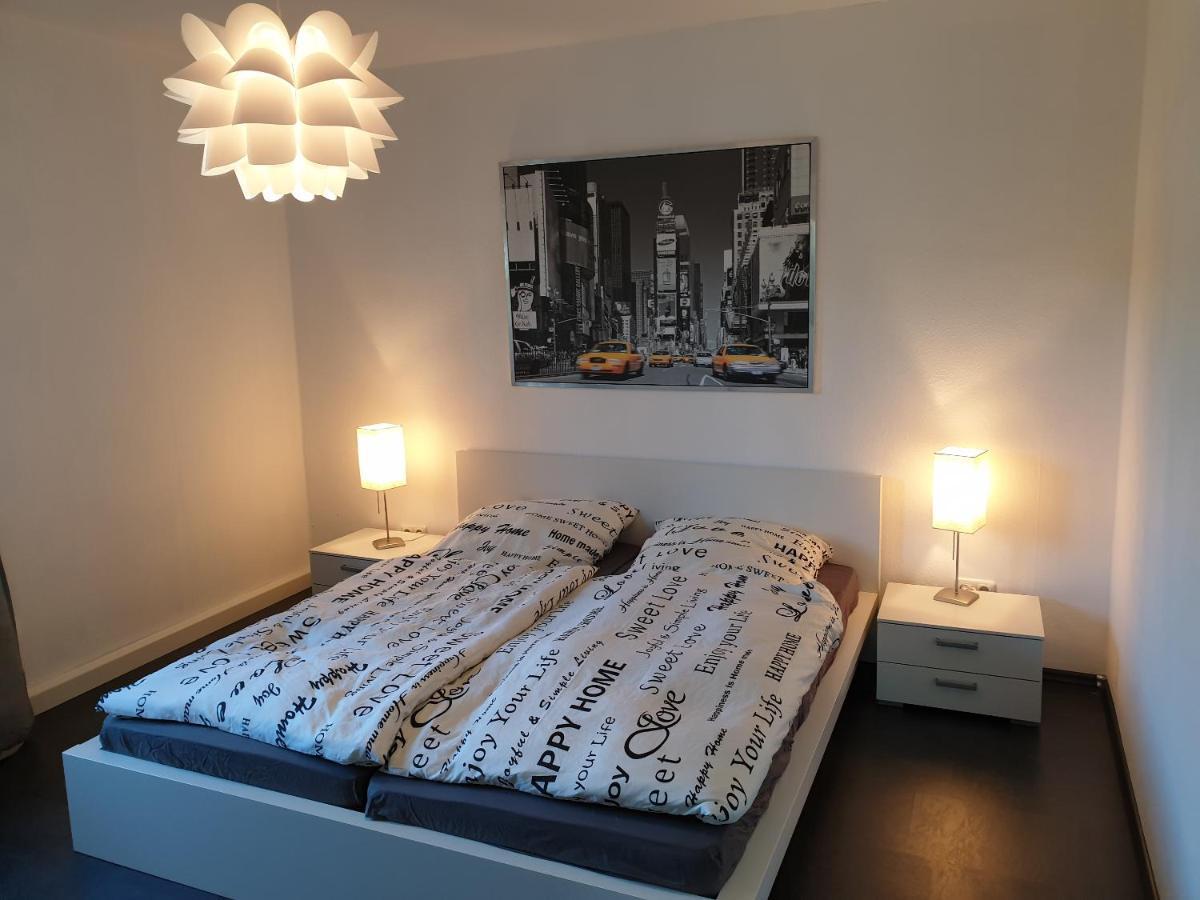 Andinas Ferienwohnung In Ruhiger Lage Direkt Am Wald Wilnsdorf Buitenkant foto
